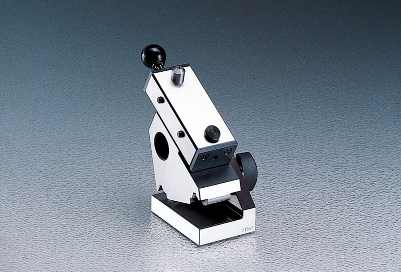 NEOTEC 榮制機(jī) KD-90型90度夾盤